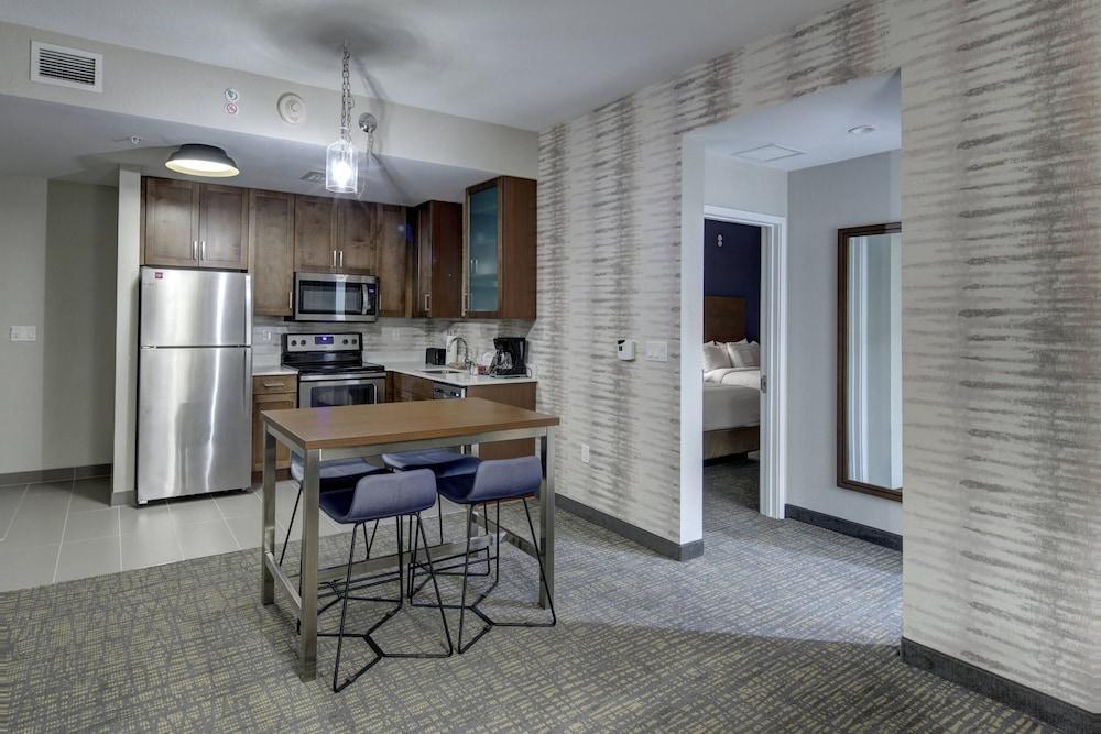 Residence Inn Fort Lauderdale Coconut Екстериор снимка